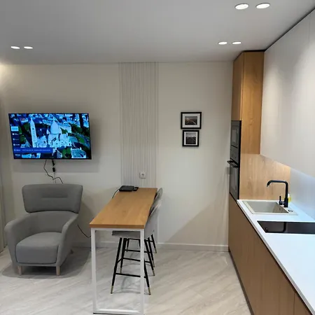 V4 Europa New * Vilnius