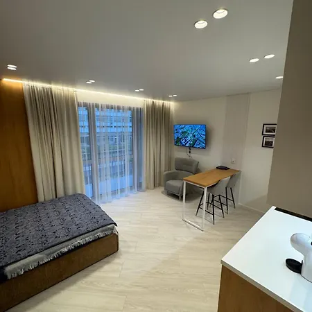 V4 Europa New Apartment